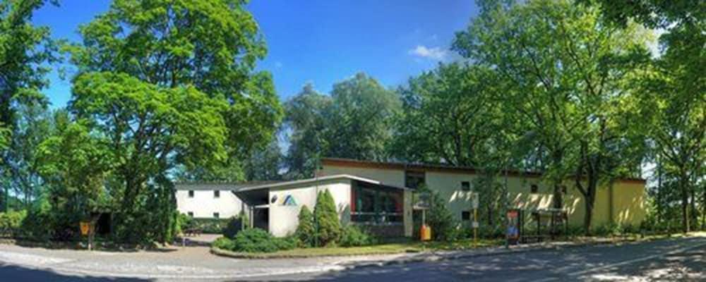Glienicke/Nordbahn Jugendherberge Ernst Reuter מראה חיצוני תמונה