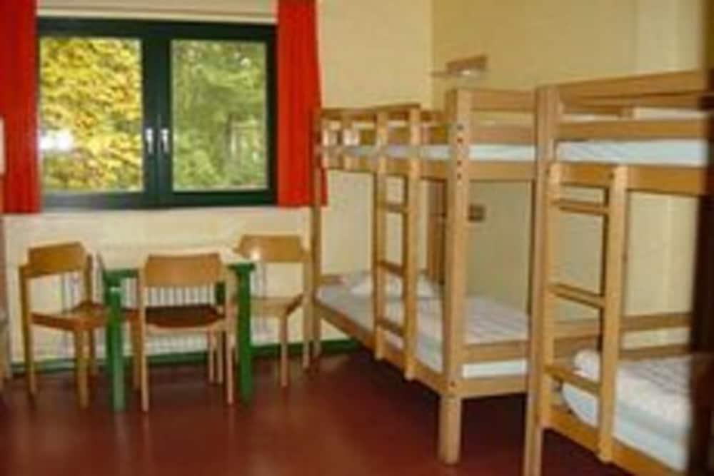 Glienicke/Nordbahn Jugendherberge Ernst Reuter מראה חיצוני תמונה